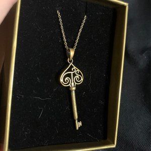 Taylor swift necklace